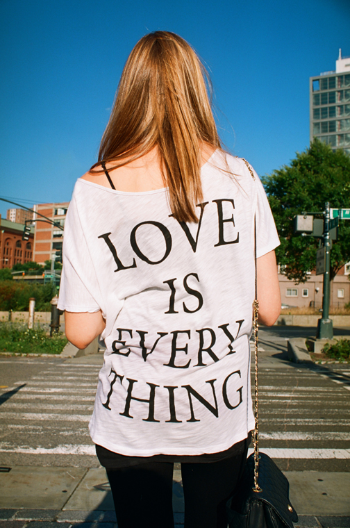 スーザン・バーネット　「Love Is Everything」2014年© Susan Barnett