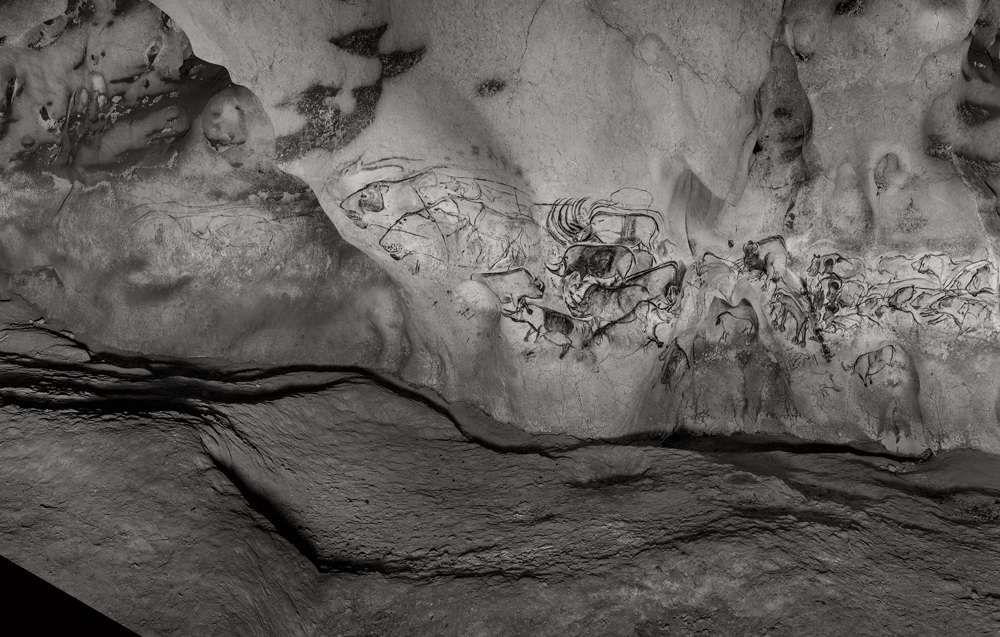 ラファエル・ダラポルタ「The elusive Chauvet – Pont-d’Arc Cave(Éditions Xavier Barral) 」2016年© Raphaël Dallaporta / Éditions Xavier Barral